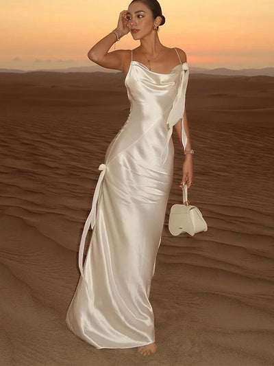 Abendkleid | Drapierter Ausschnitt | Elegante Silhouette