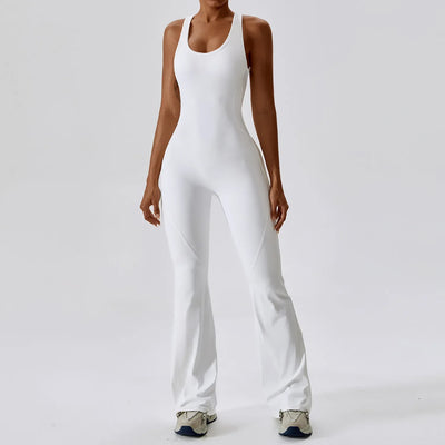 Alira | Yoga Einteiler Mit Figurbetontem Design & Flare-Bein