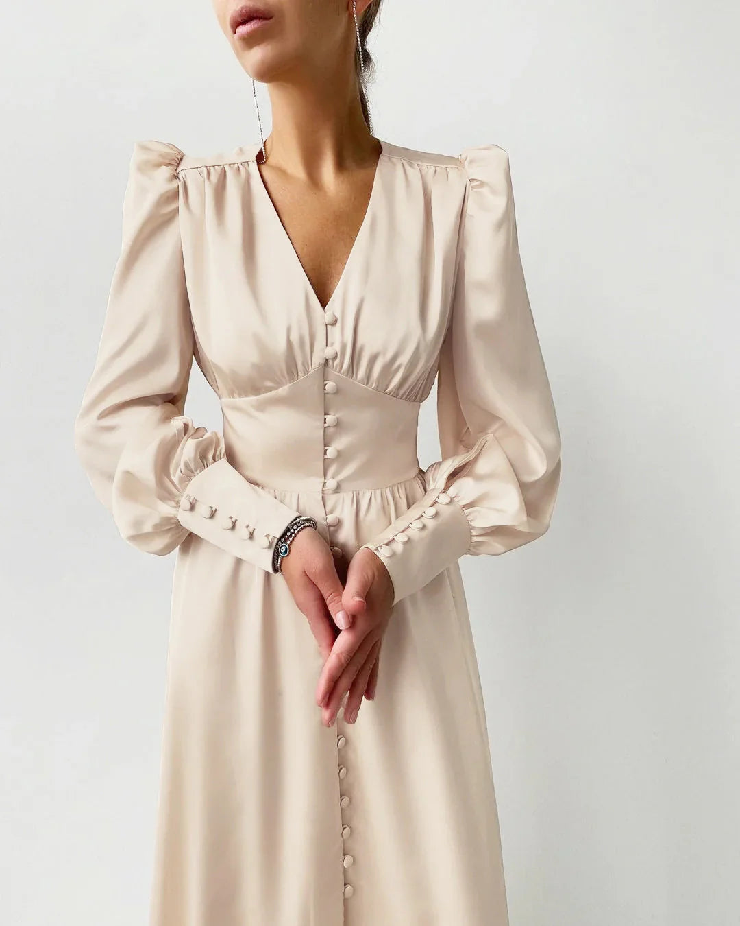 Valienne – Vintage-inspiriertes Satin-Midikleid
