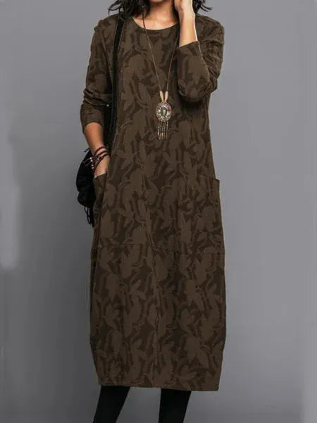 Élodie lavin - elegantes langes kleid mit tasche