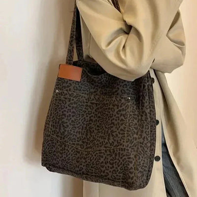 OLIVIA'S STYLISH BLACK TOTE – VINTAGE LEOPARD CANVAS BAG