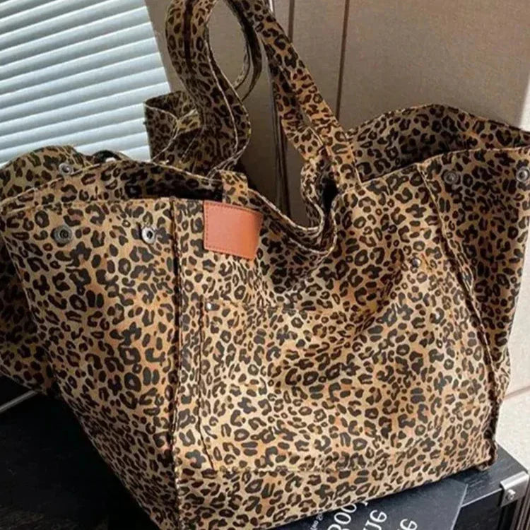 OLIVIA'S STYLISH TOTE BAG IN BROWN – VINTAGE LEOPARD CANVAS