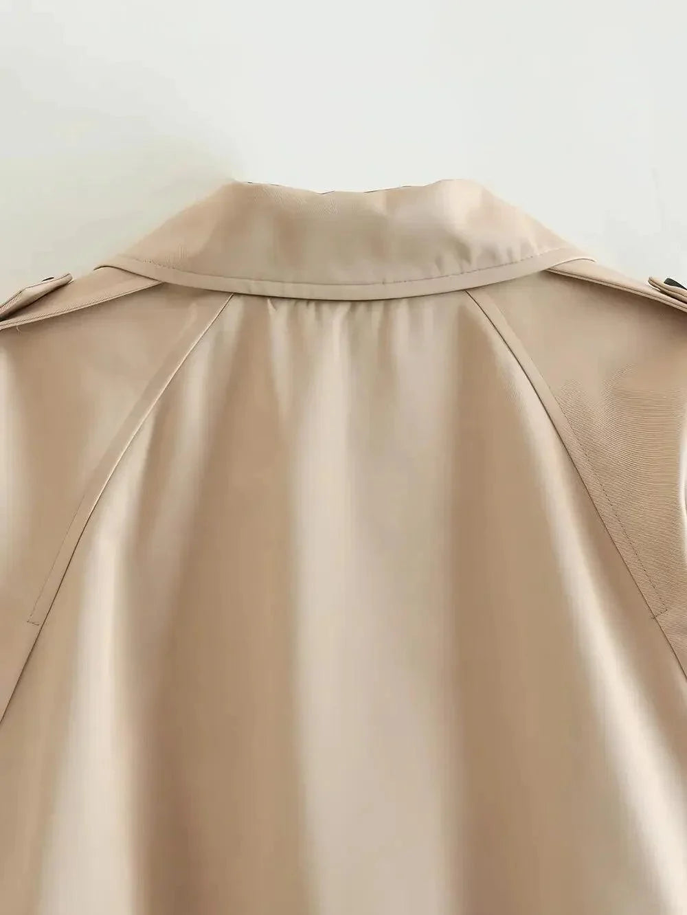 Avelena | Beige Cropped Trenchjacke