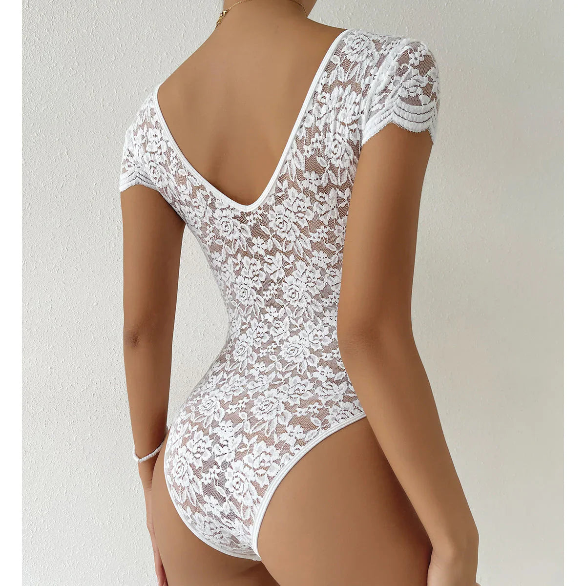Vallienne – Eleganter Spitzenbody