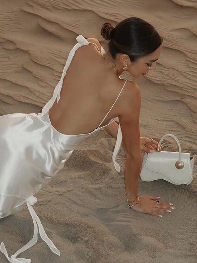 Abendkleid | Drapierter Ausschnitt | Elegante Silhouette