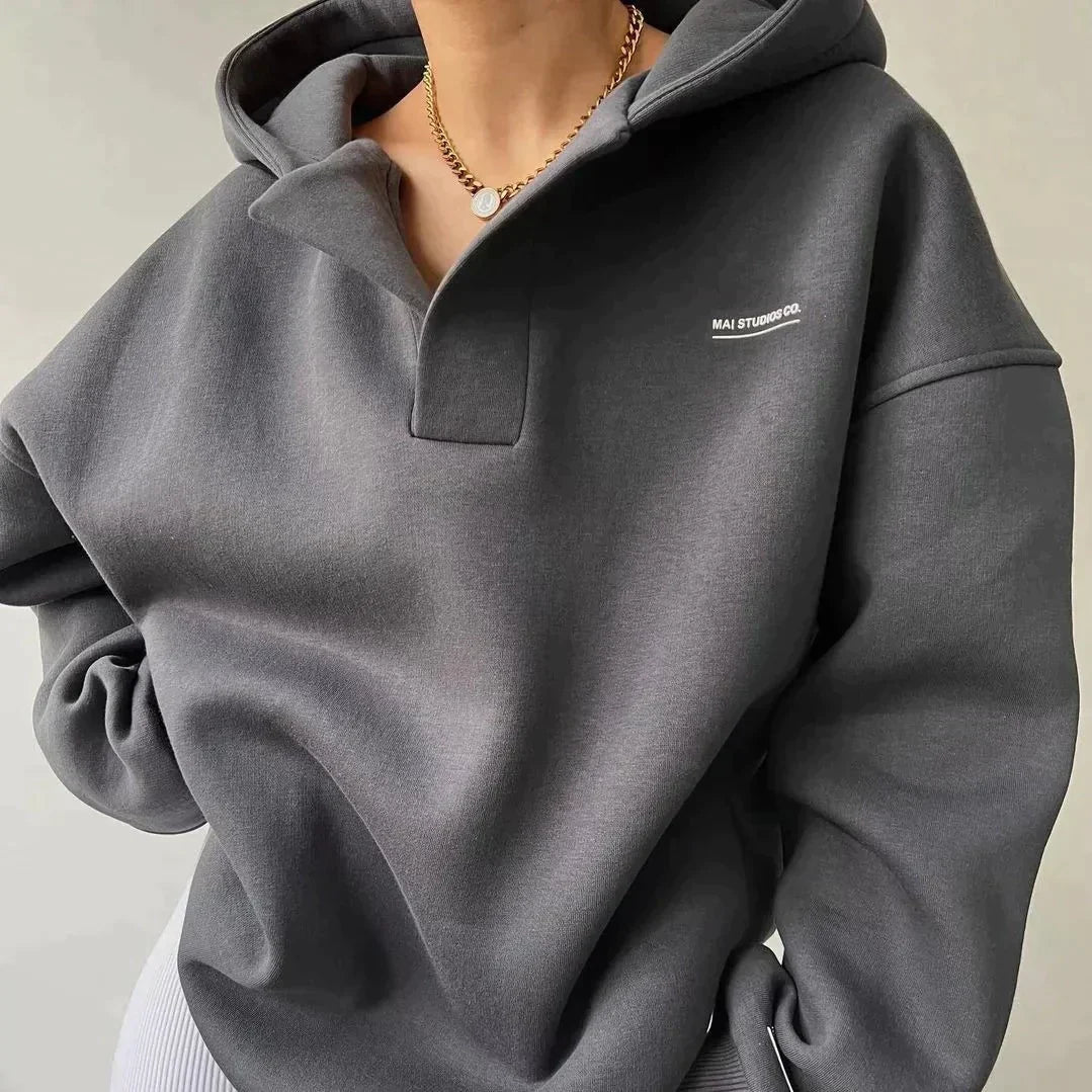 Avelena | Sweatshirt Elegance mit V-Ausschnitt