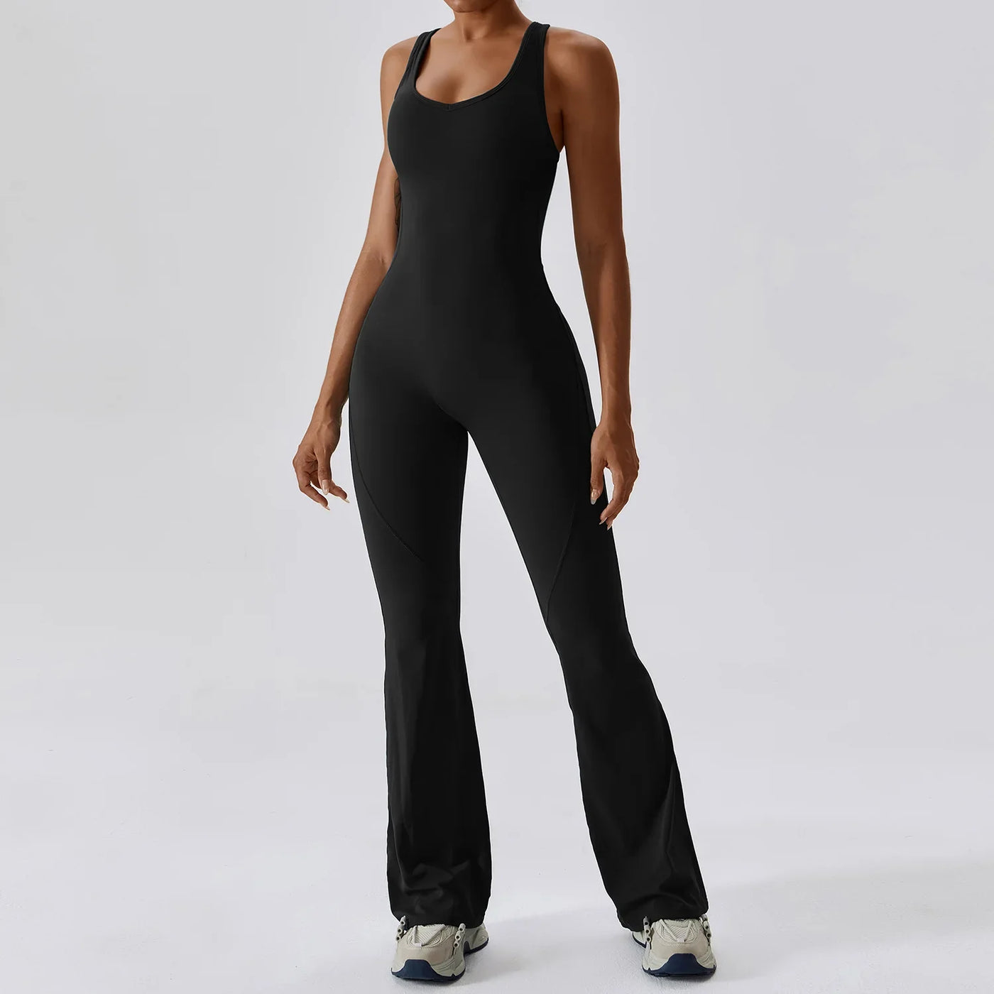 Alira | Yoga Einteiler Mit Figurbetontem Design & Flare-Bein