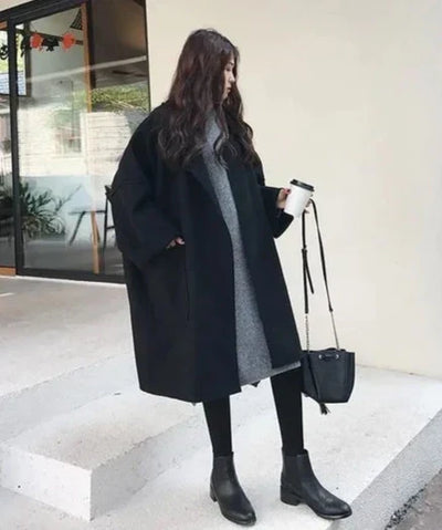 Avelena | Eleganter Trenchcoat aus Wolle In Übergröße