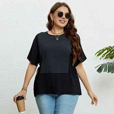 Melba |  Kreatives Knoten-Kunstwerk Gestreiftes Sommer-T-Shirt