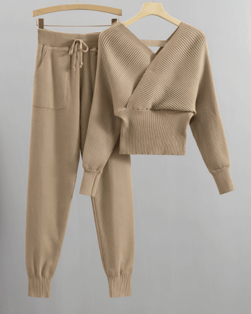 Avelena | Schulterfreies Strick-Top und Hosen-Set