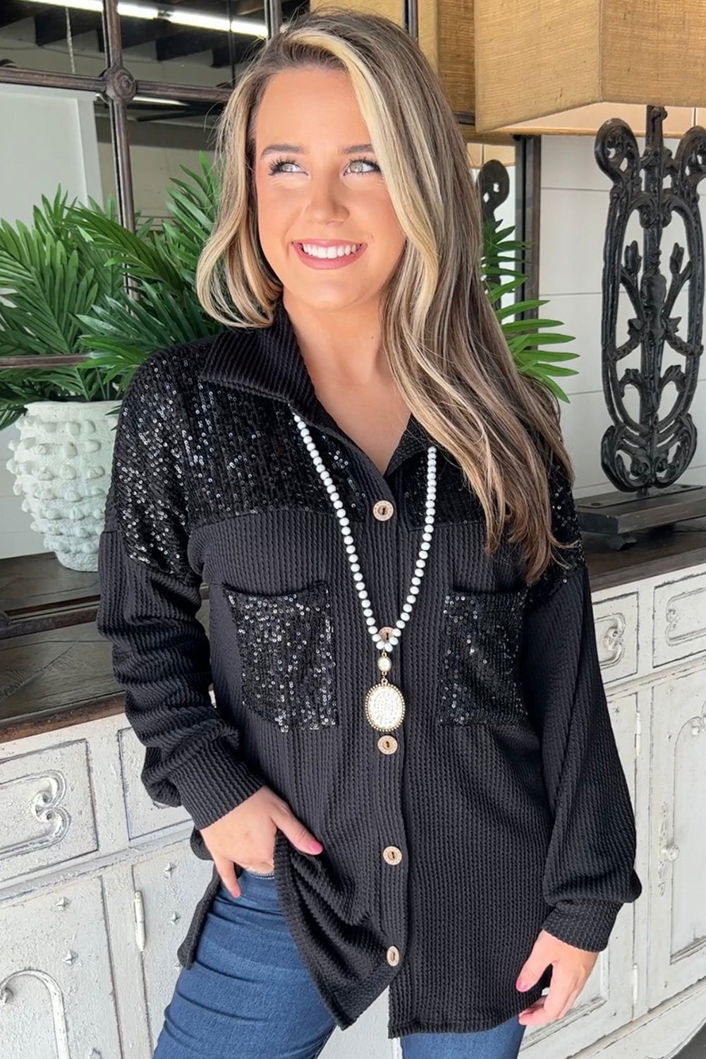 Glitzernde Hemdjacke mit Waffelstruktur | Eleganz & Komfort | Party-Look