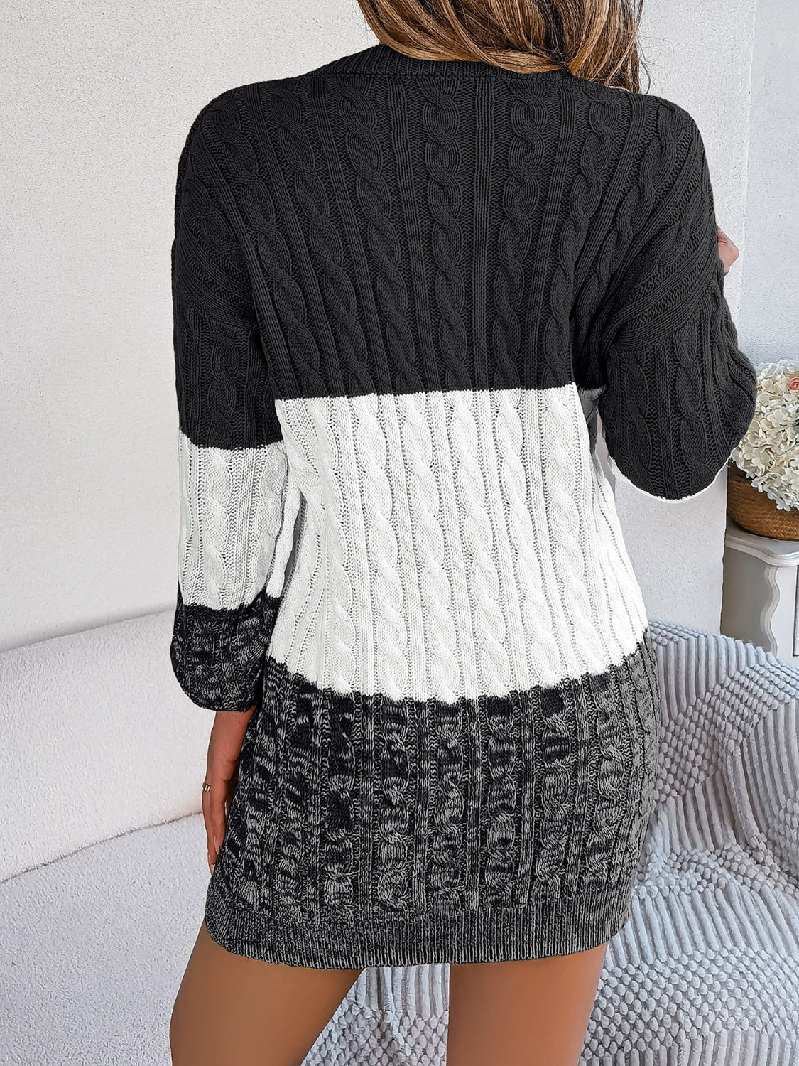 Colorblock Strickkleid | Femininer Look | Müheloser Komfort