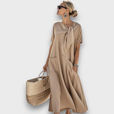 Serela – Lockeres Kleid mit Schleifendetail