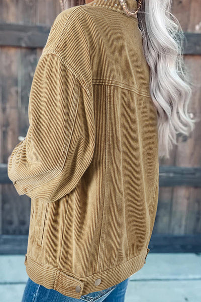 Cordjacke mit Nietenverzierung | Robuster Stil | Modern & Trendy