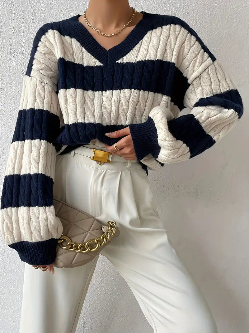 Avelena | Eleganter Pullover mit V-Ausschnitt und Zopfmuster In Farbblock-Optik