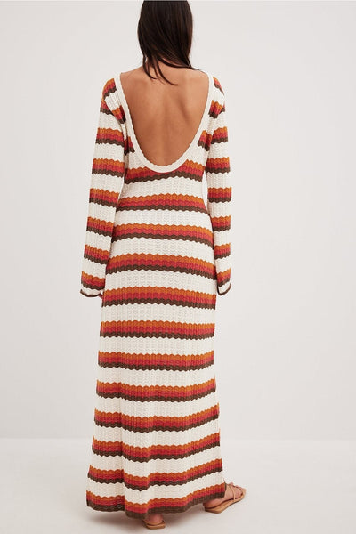 Avelena | Gewebtes Rückenfreies Maxi-Strickkleid mit Zickzackmuster