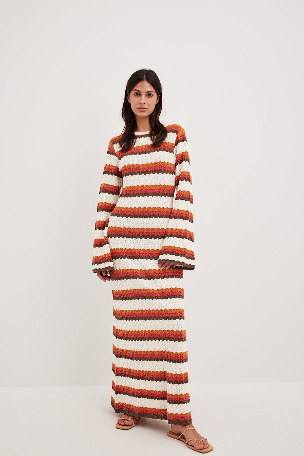 Avelena | Gewebtes Rückenfreies Maxi-Strickkleid mit Zickzackmuster