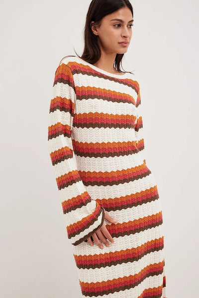 Avelena | Gewebtes Rückenfreies Maxi-Strickkleid mit Zickzackmuster