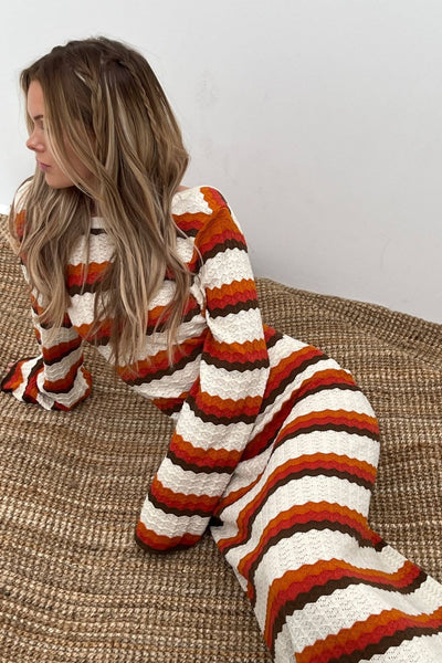 Avelena | Gewebtes Rückenfreies Maxi-Strickkleid mit Zickzackmuster