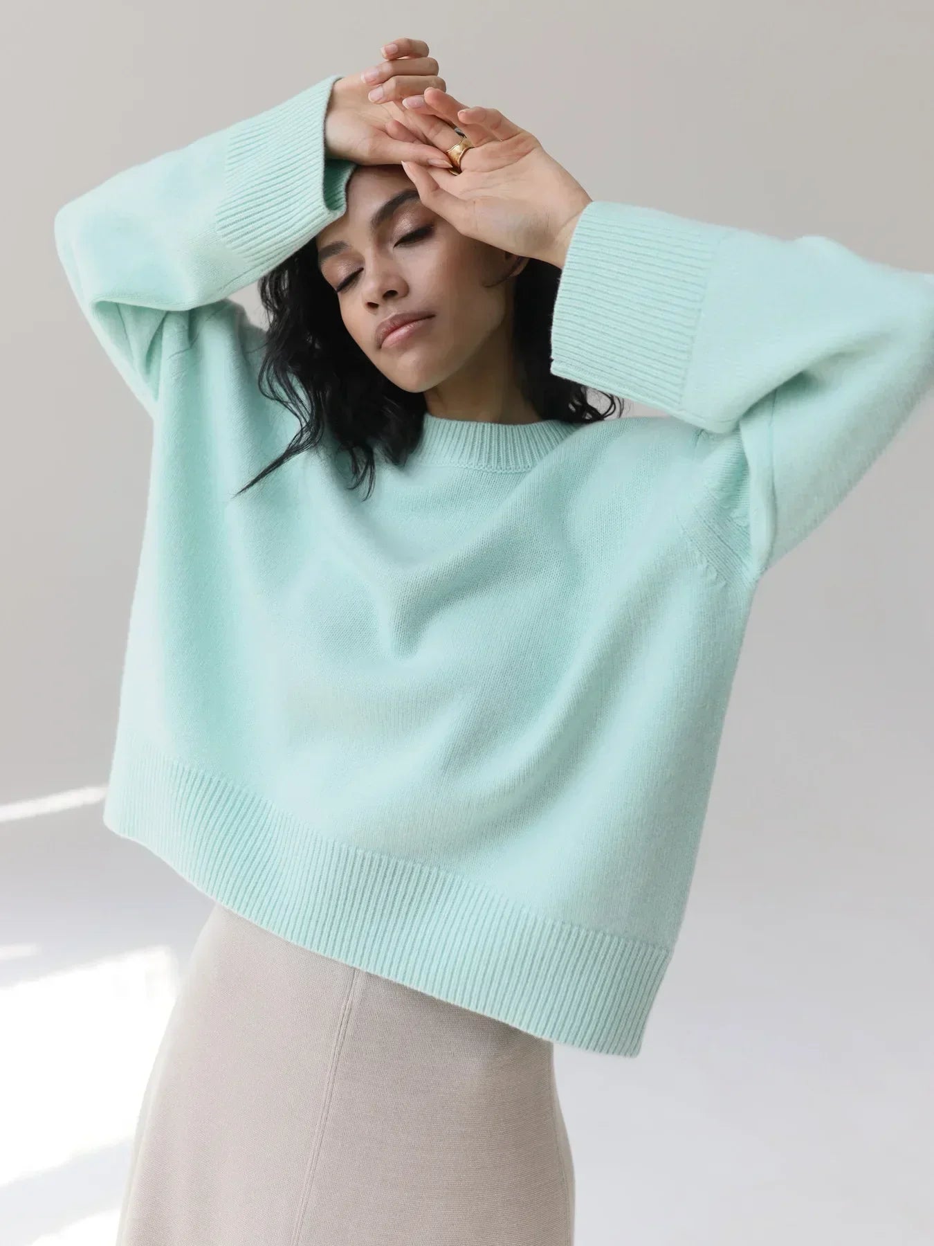 Avelena | Entzückender Englischer Pullover mit Rundhalsausschnitt