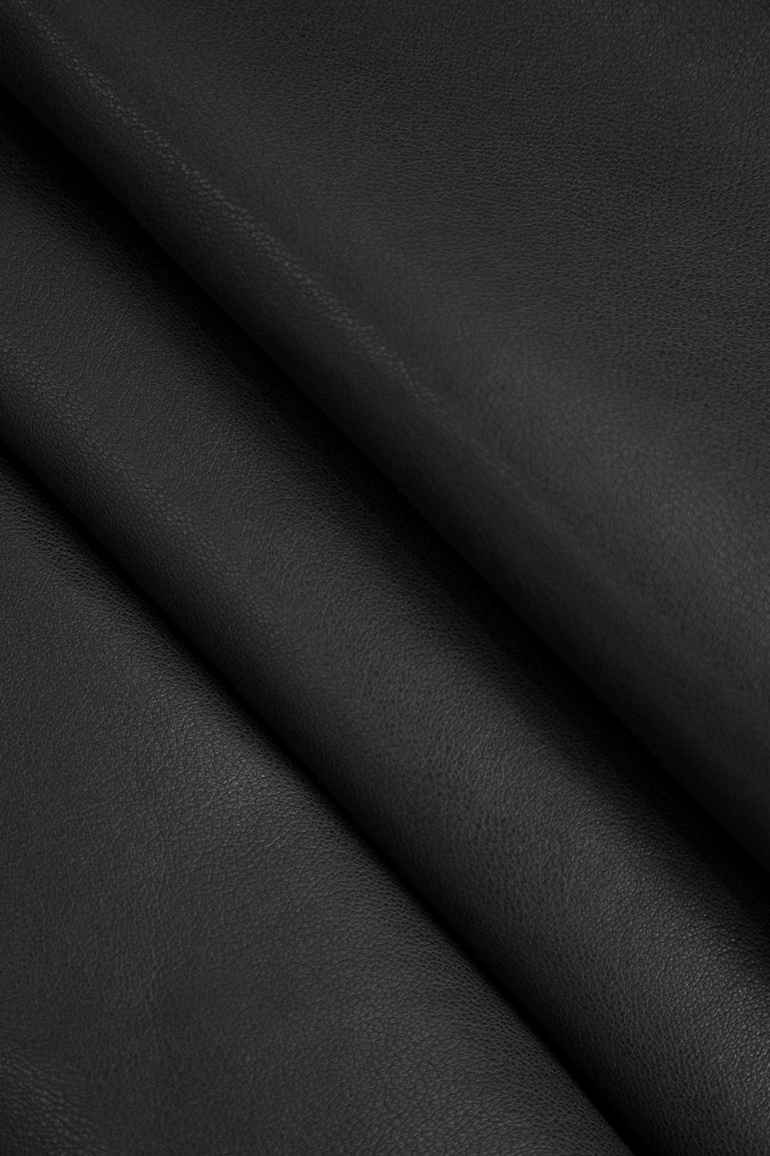 Marigold | Verspielter Kunstleder-Skaterrock mit High-Waist-Schnitt und ausgestelltem Saum