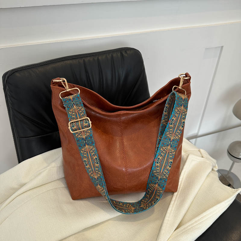 Foxxie | Damen Große Umhängetasche | Schwarz