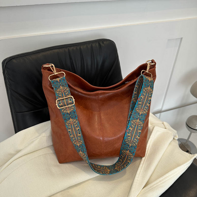 Foxxie | Damen Große Umhängetasche | Schwarz