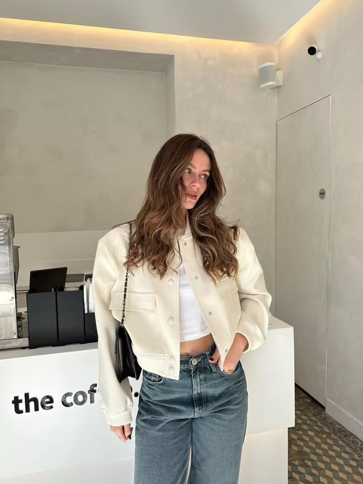 Josephine | Damen Schwarze Bomberjacke | Elegant