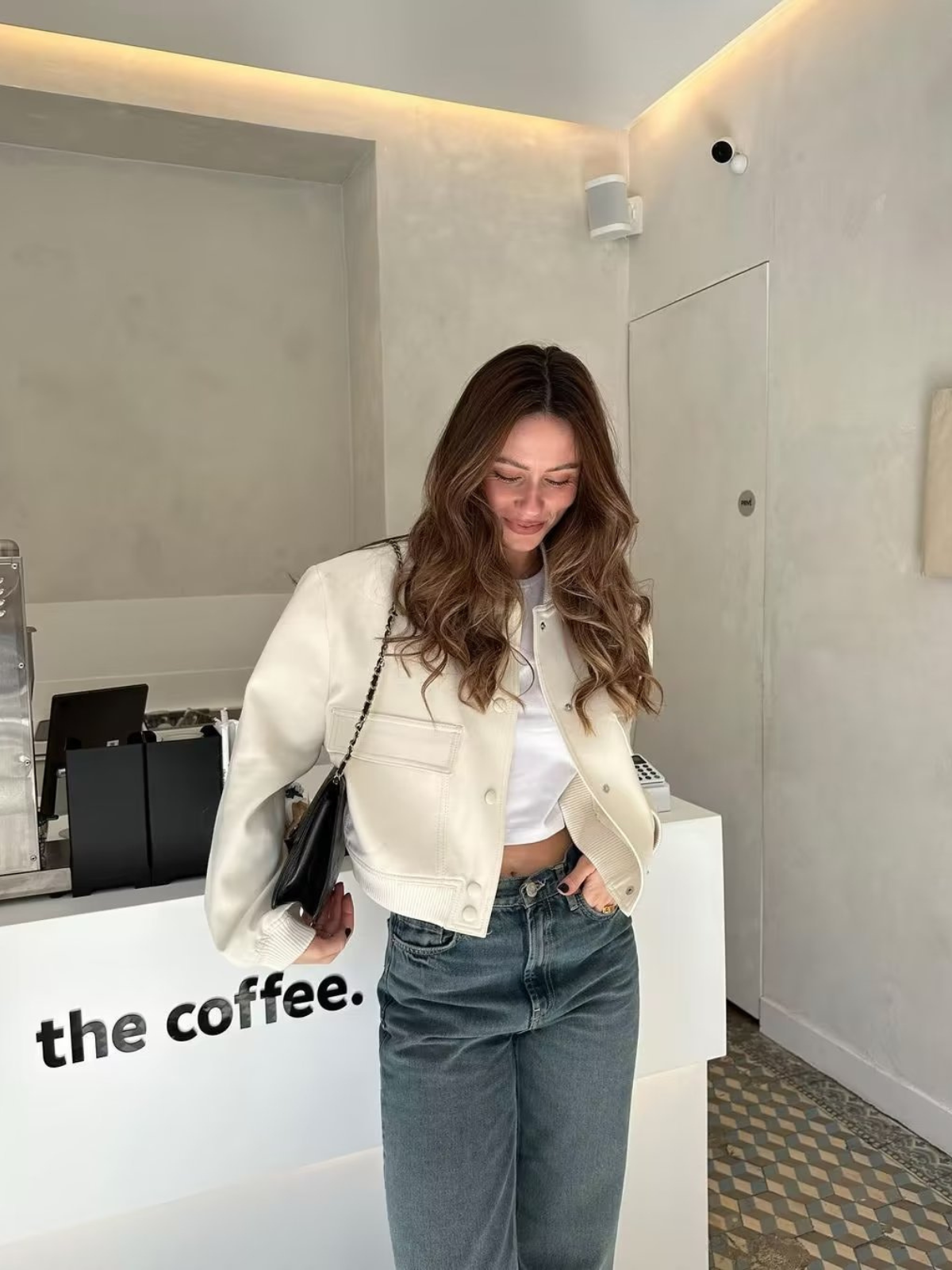 Josephine | Damen Schwarze Bomberjacke | Elegant