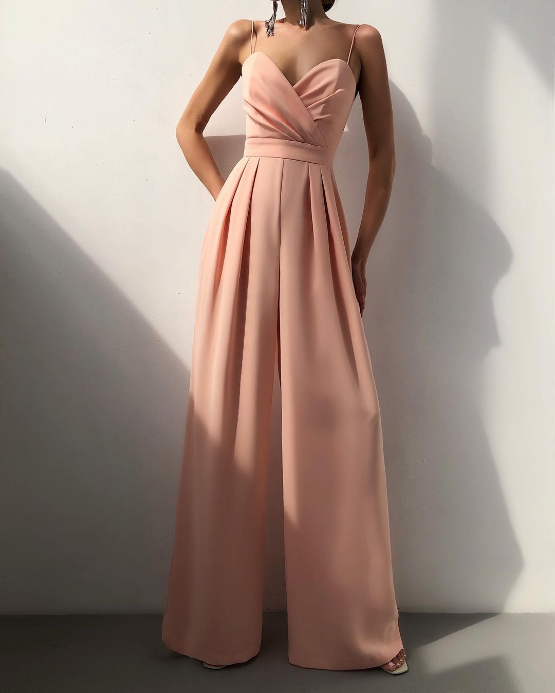 Aretha | Ärmelloser Jumpsuit mit hoher Taille