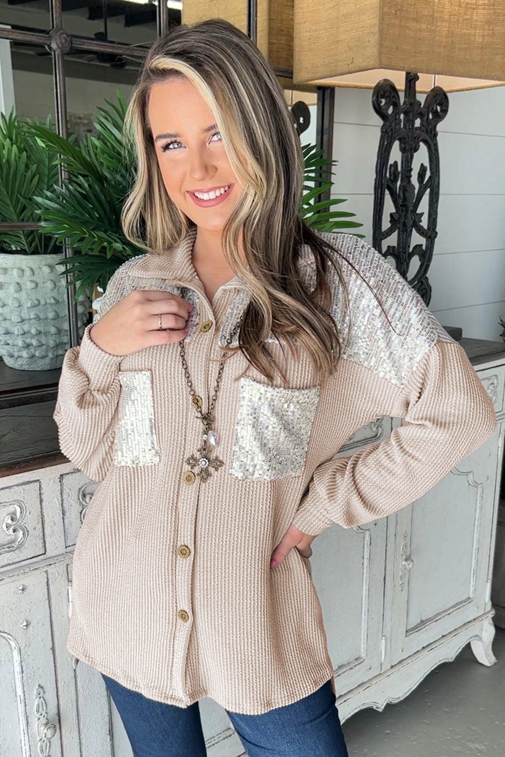 Glitzernde Hemdjacke mit Waffelstruktur | Eleganz & Komfort | Party-Look