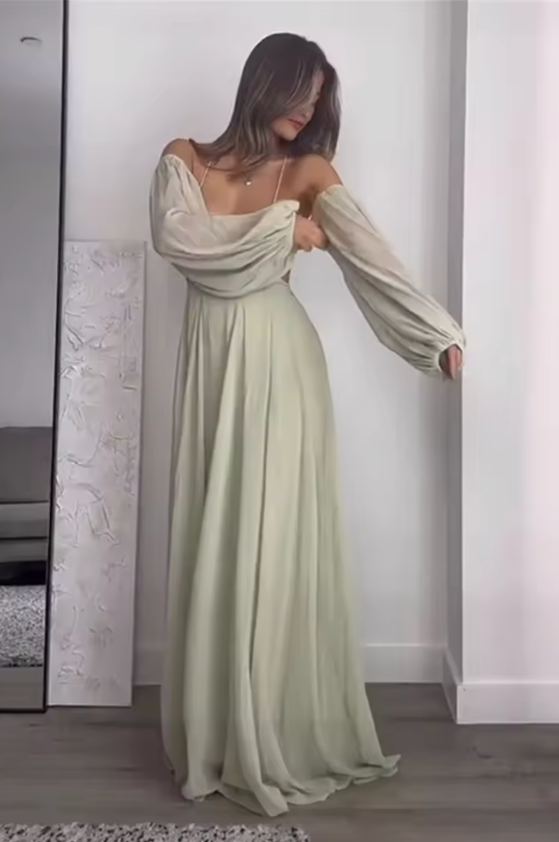 Orlaine – Charmantes Off-Shoulder-Maxikleid