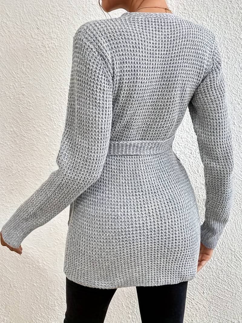 Isolienne – Kuscheliger Strick-Wickelpullover mit Taillenband