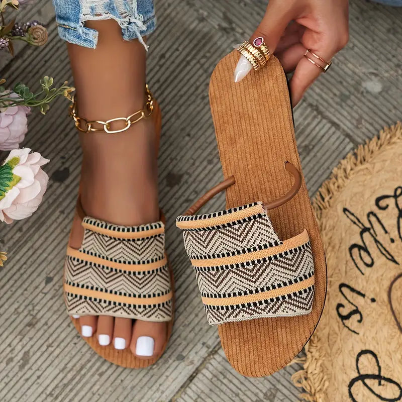 Kenzie – Stylische Gewebte Slip-On-Sandalen