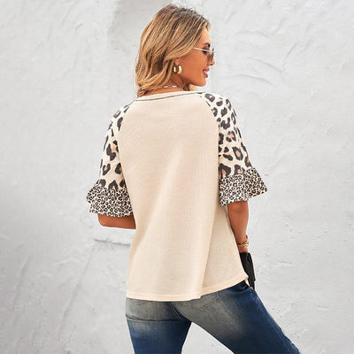 Avelena | Bluse mit V-Ausschnitt und Animalprint