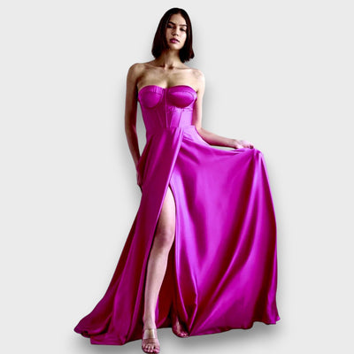 Victoria – Schulterfreies Abendkleid mit Rückenschnürung