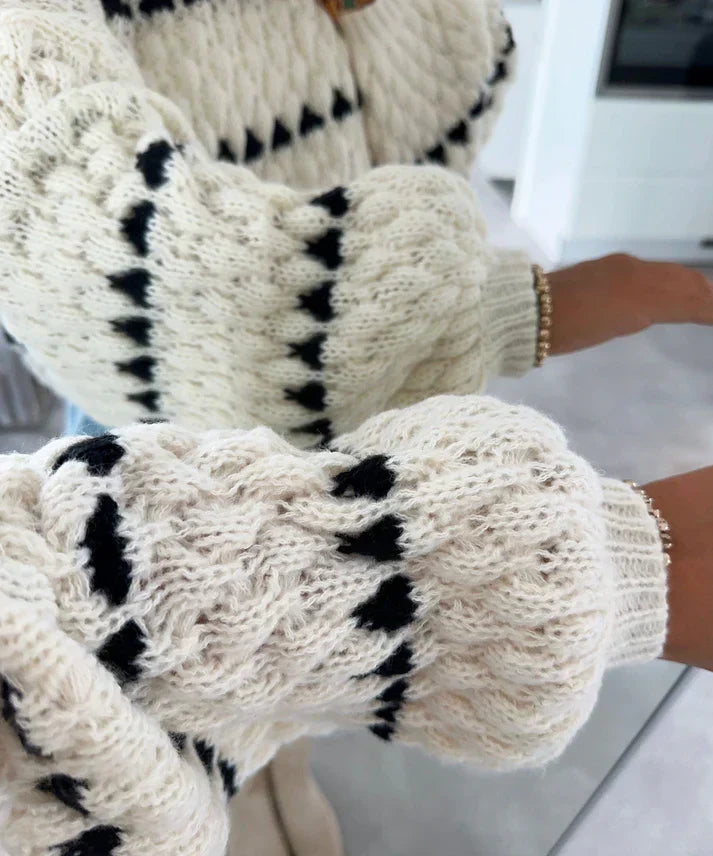 Eleganter Pullover für Damen mit ausgestellten Ärmeln - Oralithya