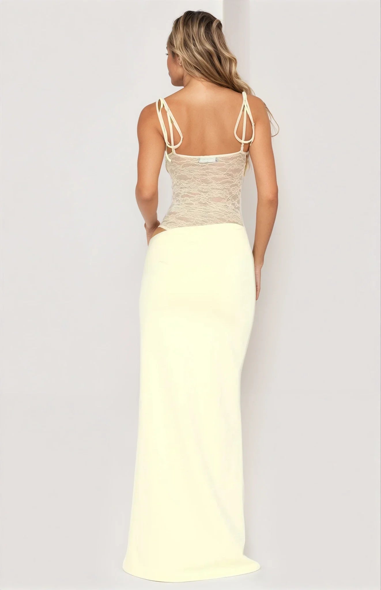 Ella – Satiniertes Midikleid