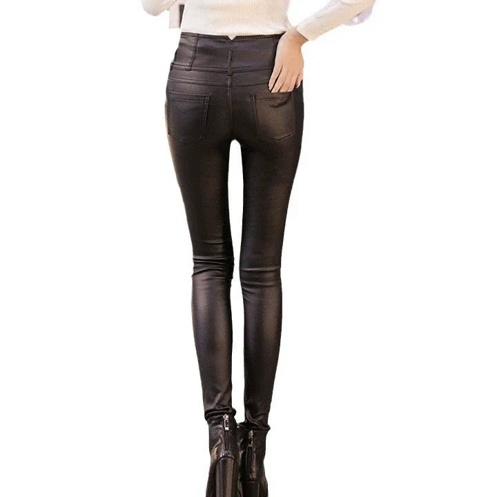 Calidora – Röhrenhose aus Leder mit hoher Taille