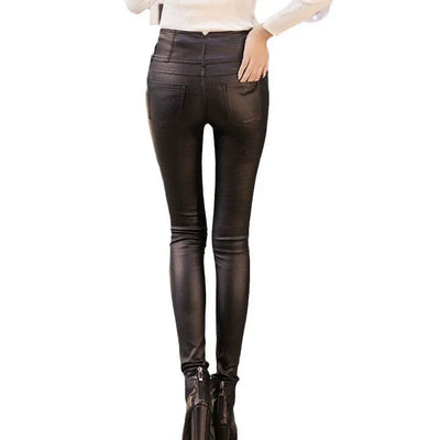 Calidora – Röhrenhose aus Leder mit hoher Taille