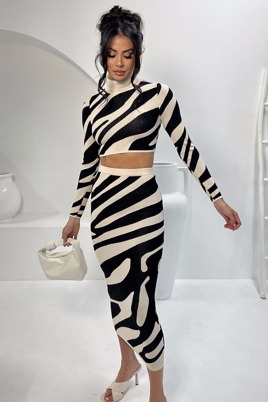 Avelena | Zebradruck Strick Set