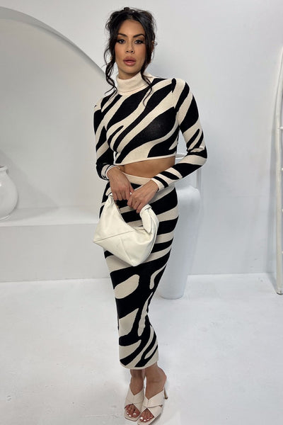 Avelena | Zebradruck Strick Set