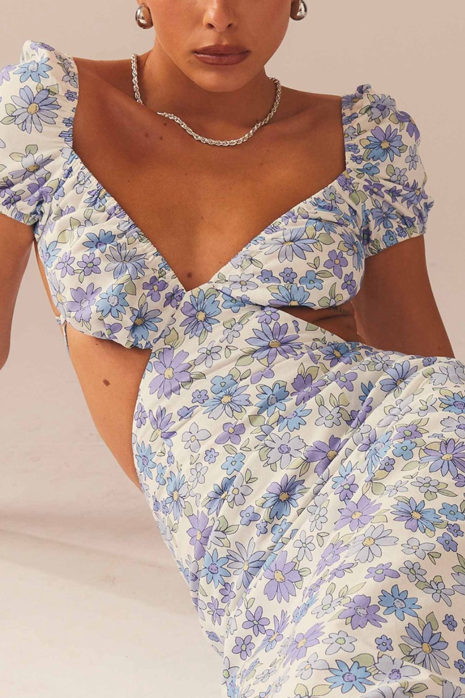Avelena | Bedrucktes Rückenfreies Maxikleid