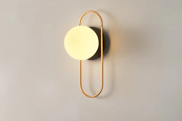 Moderne Kugel Wandleuchte – Elegante LED Wandlampe im Gold Design