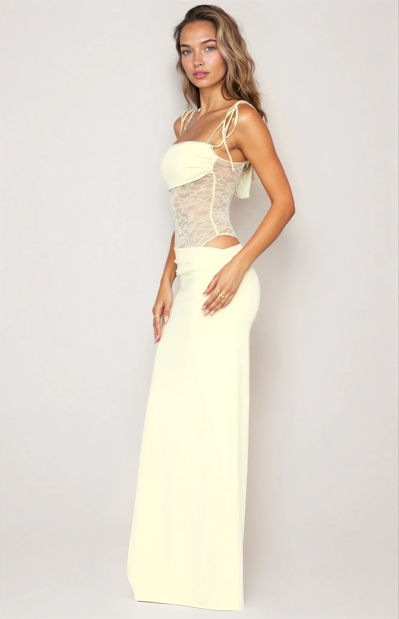 Ella – Satiniertes Midikleid