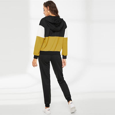 Avelena | Zweiteiliger Kapuzenpullover mit Reißverschluss und Trainingshose