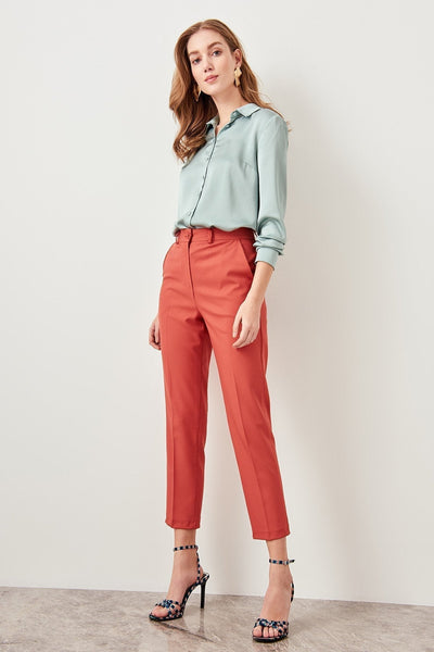 Avelena | Klassische Straight Leg Hose mit Hoher Taille
