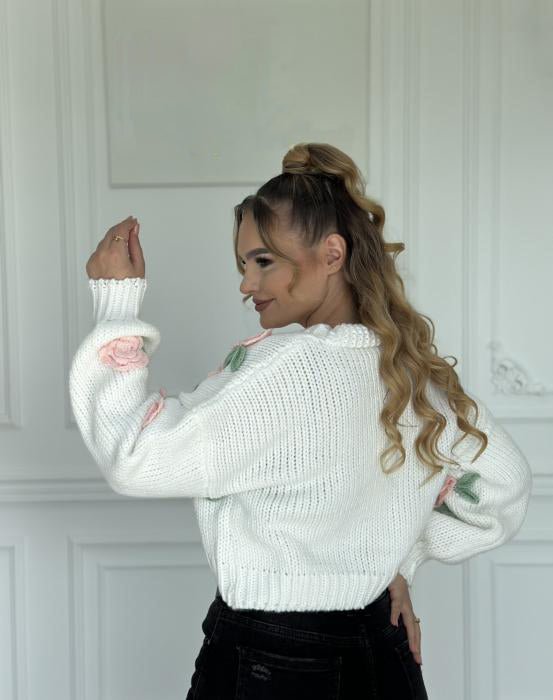Avelena | Rose Strickpullover Cardigan