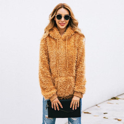 Avelena | Flauschiger Wollpullover Kurvenbetontes Design