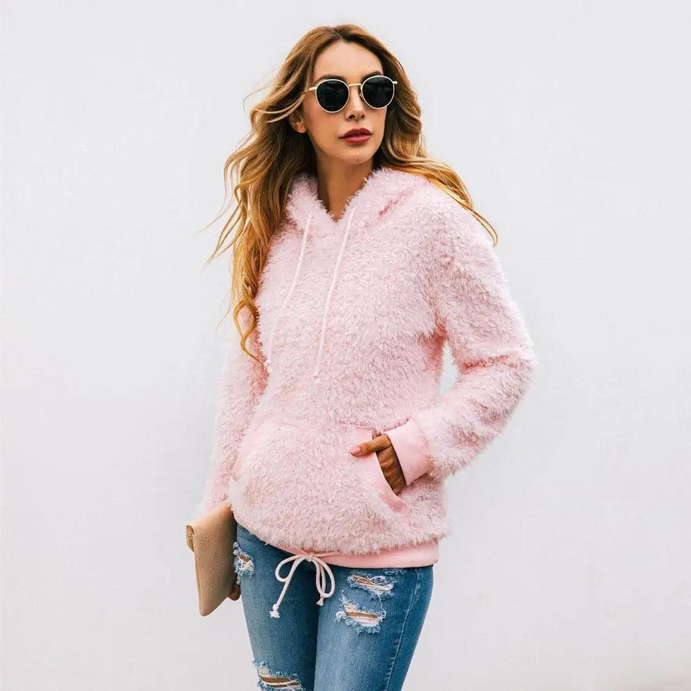 Avelena | Flauschiger Wollpullover Kurvenbetontes Design